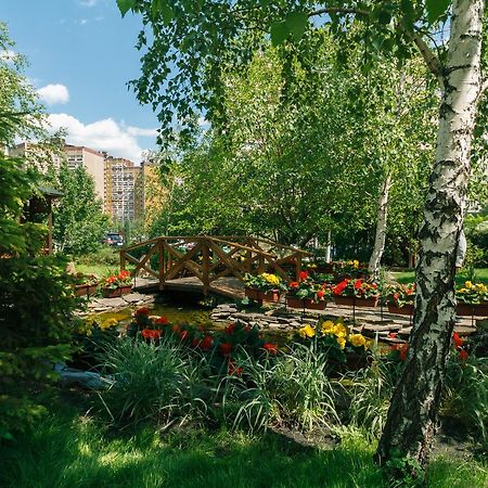 Apartment Poznyaky-Bazhana 基輔 外观 照片