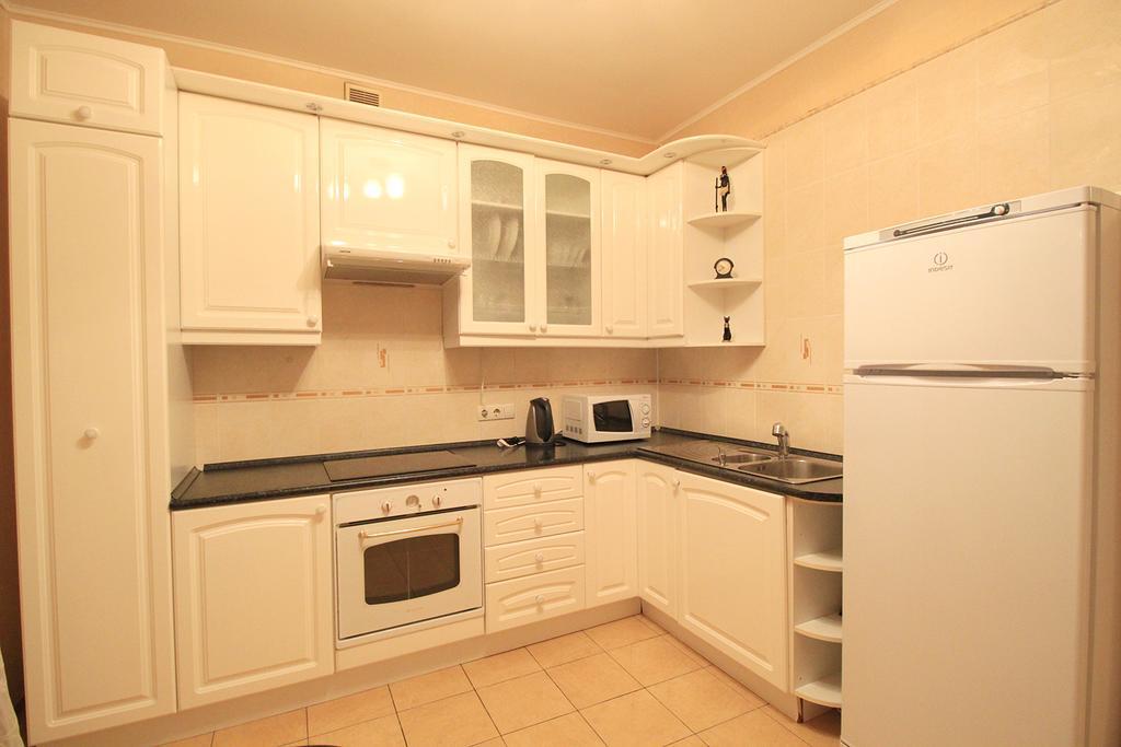 Apartment Poznyaky-Bazhana 基輔 外观 照片