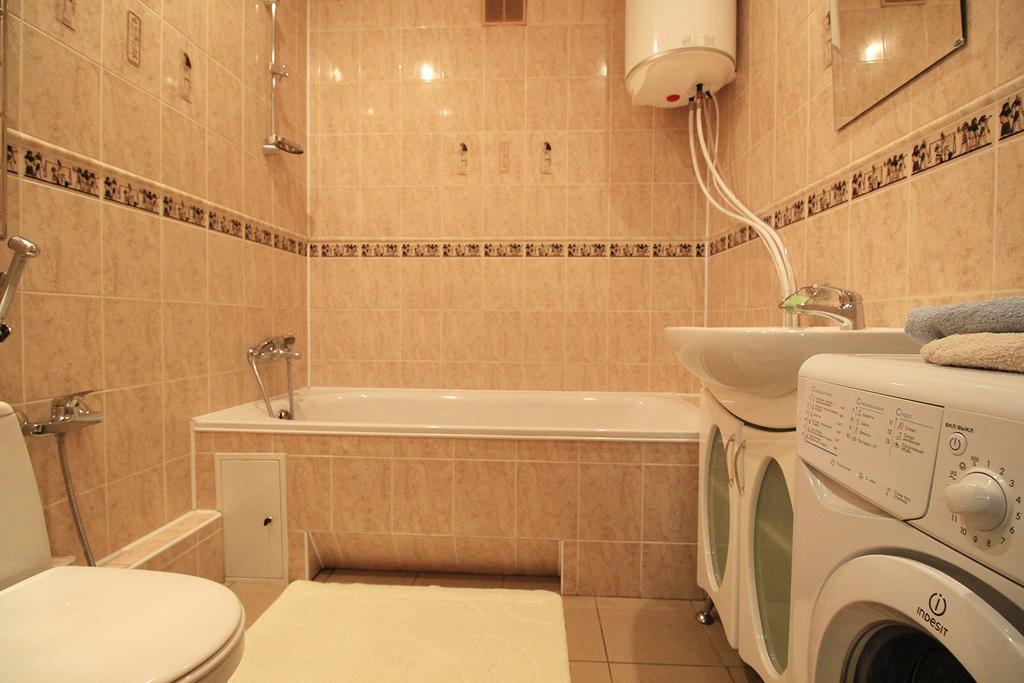Apartment Poznyaky-Bazhana 基輔 外观 照片