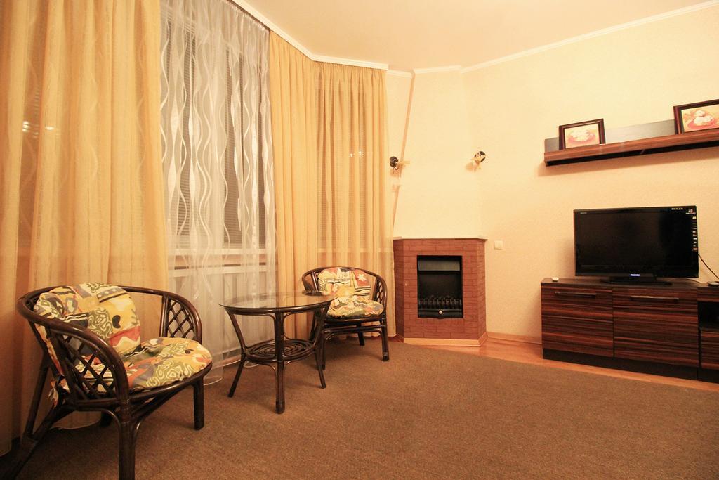 Apartment Poznyaky-Bazhana 基輔 外观 照片