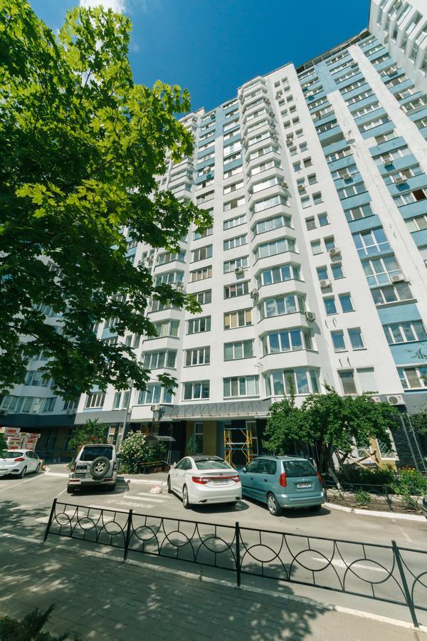 Apartment Poznyaky-Bazhana 基輔 外观 照片
