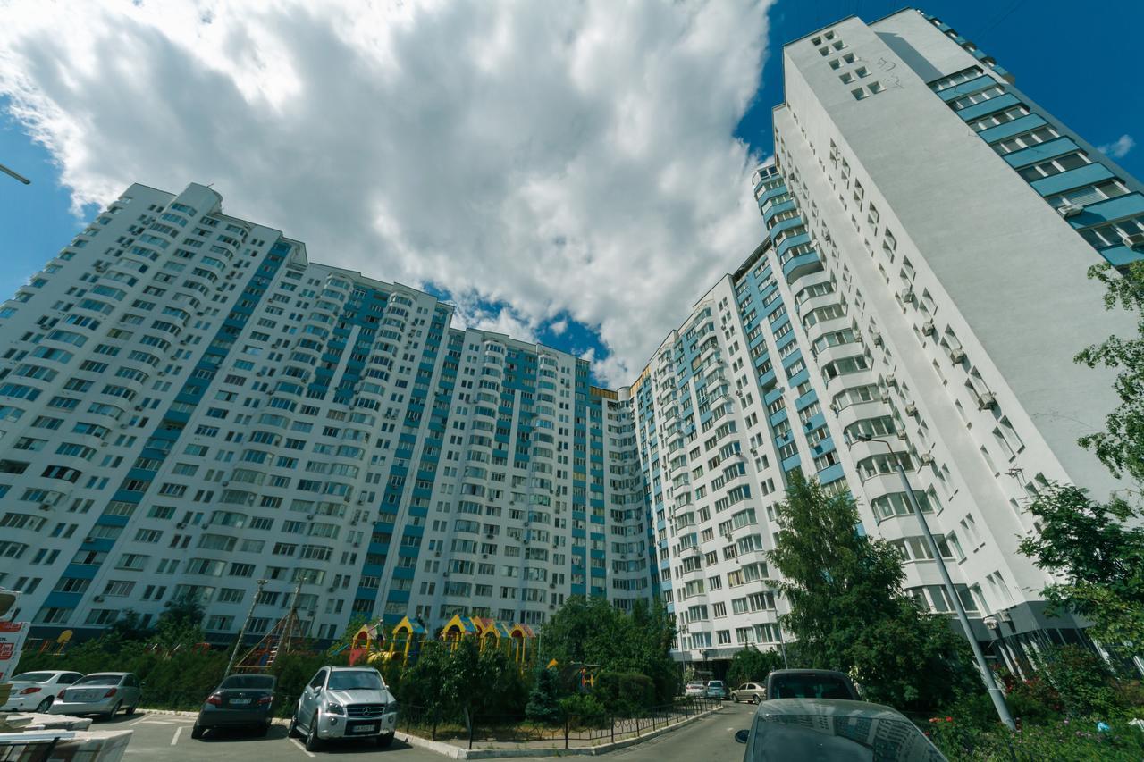 Apartment Poznyaky-Bazhana 基輔 外观 照片